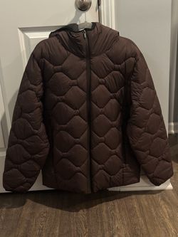 Mango Men’s Large Puffer Jacket Water Repellant Anorak Burgundy 