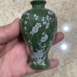 Franklin Mint vase treasures imperial dynasties figurine Japan Green Floral Vase - 5$