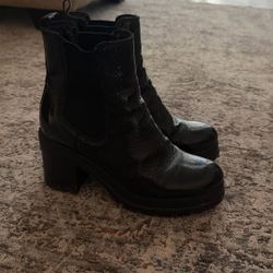Women’s Black Boots 