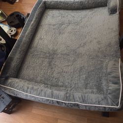 Brand new extra-large dog bed