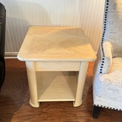 Set up of 2 Chic Pedestal End Tables – Clean & Modern Neutral Style