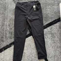 Cuts AO Jogger - Black - Large - NEW