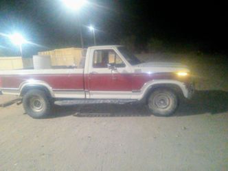 Ford f(contact info removed) bb4bl 460 dullie 2 wd 2 door