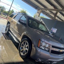 08 Chevy Tahoe Good Running Truck 