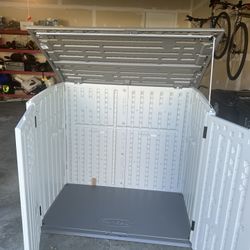 Lawnmower/trash Bin Shed