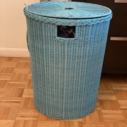Teal Laundry Basket, Brand New Large. 