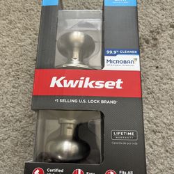Round Bed/Bath Door Knob 97300-930 Featuring Microban