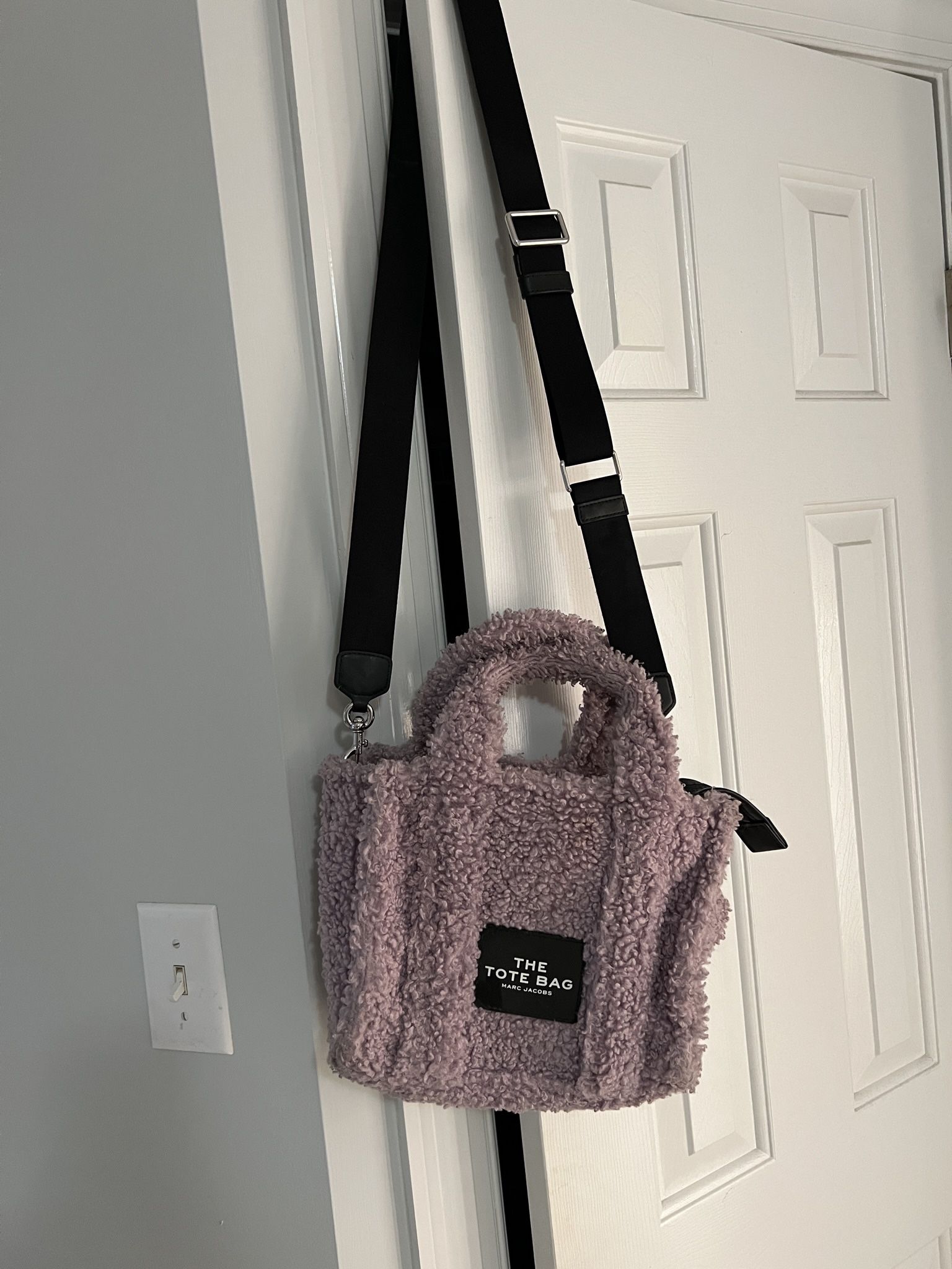 Marc Jacobs The Teddy Mini Tote Bag—Purple for Sale in Cary, NC - OfferUp