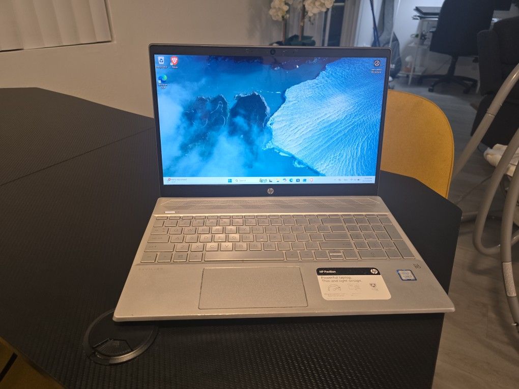 Hp Pavilion 15  FULL TOUCHSCREEN 