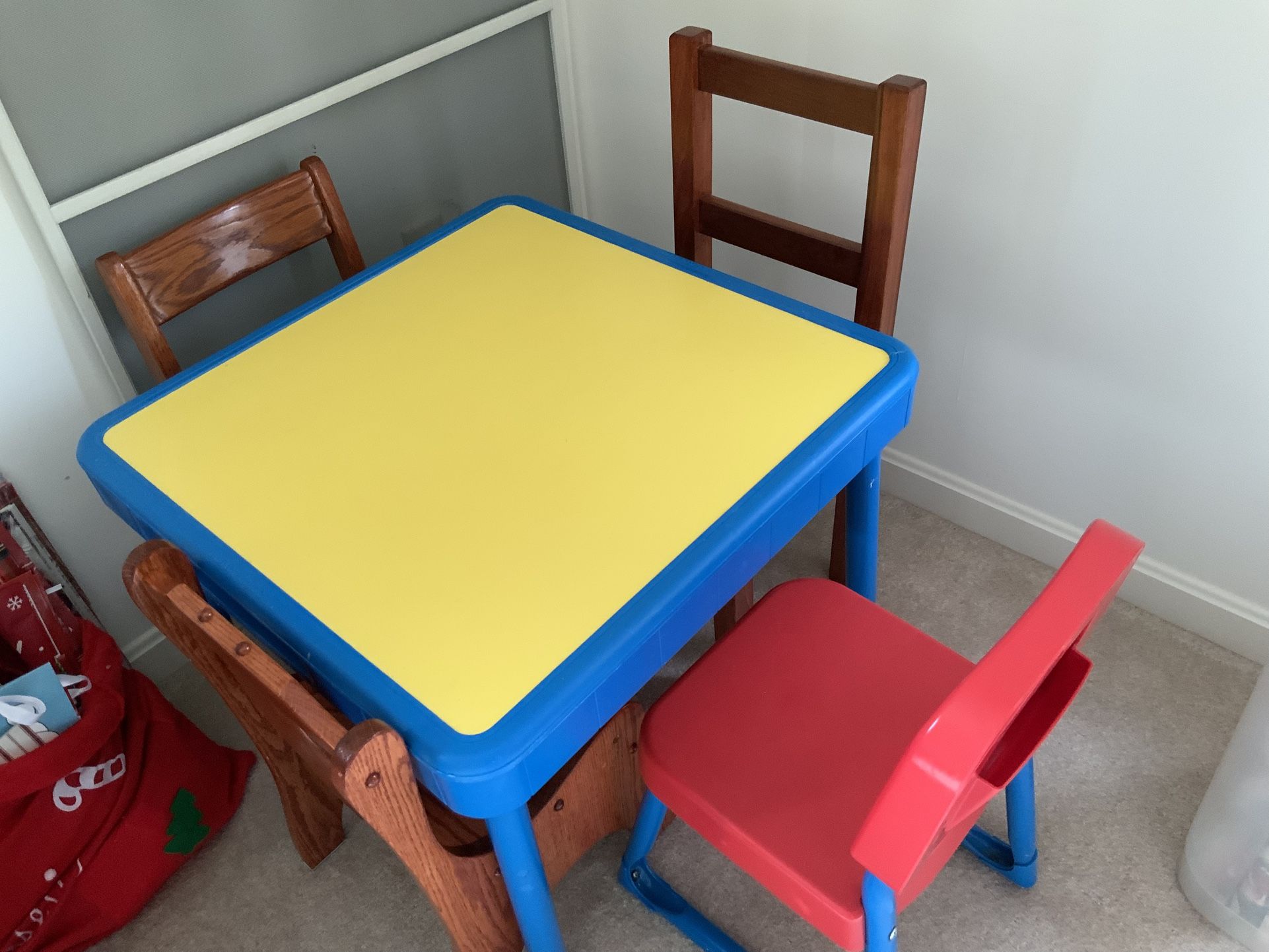 Kids Table And 4 Chairs