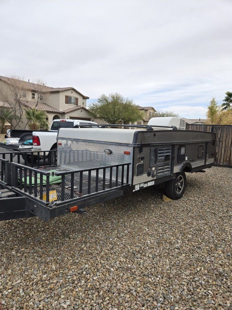 2017 Forrest River Flagstaff 23SC Toy Hauler Pop Up RV