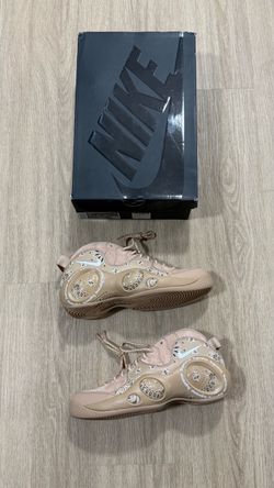 New dead stock supreme Nike air zoom flight size 10