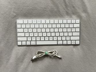Apple Magic Keyboard Bluetooth + USB Cable