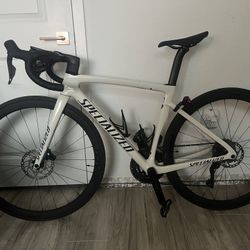 Specialized Tarmac S7 Size 49 (garmin and accessories Included)