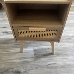 Lerliuo Rattan Nightstand 