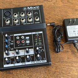 Mackie Mix5 Mixer