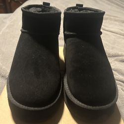 New Black Uggs 