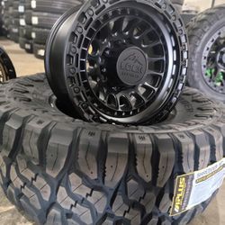 17 Inch Lock Mojave 8 Lug Available With 35 12 50 17 Mt 