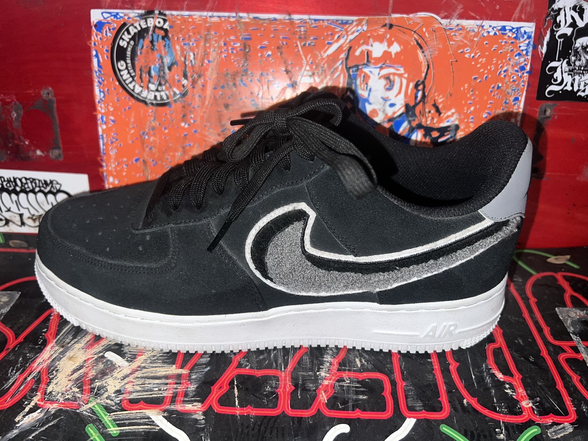 2018 Air Force '07 LV8 'Chenille Swoosh'