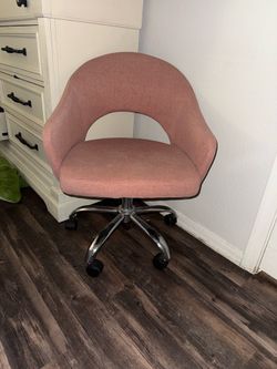 Light pink computer/vanity chair