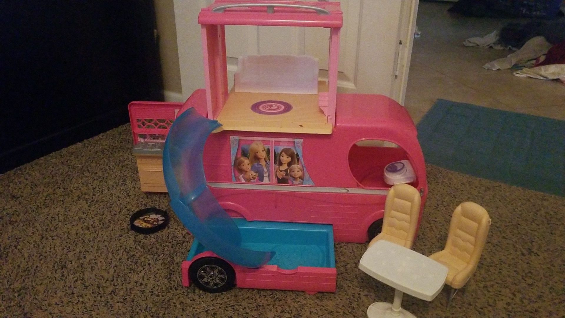 Barbi pop-up Camper