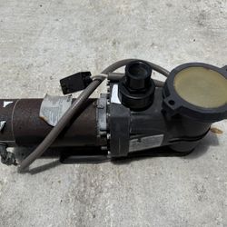 Everbilt Pool Pump 1-1/2HP