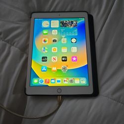 Apple IPad 6th Generation 