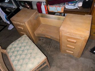 Vintage Thomasville Vanity