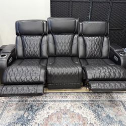 New Sofa - Hot and Cold massage . Including Table from Ashely - 