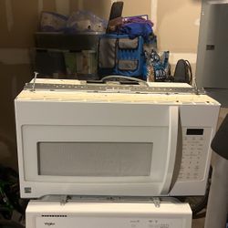Kenmore OTR Microwave. Fully Works No Issues Dents Or Scrathes