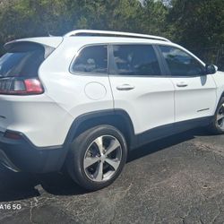 2021 Jeep Cherokee