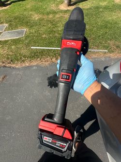 Milwaukee m18 fuel 21mm variable speed polisher like new