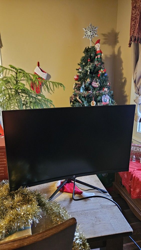 Curved Monitor 24", Never Used Z-Edge (gaming)