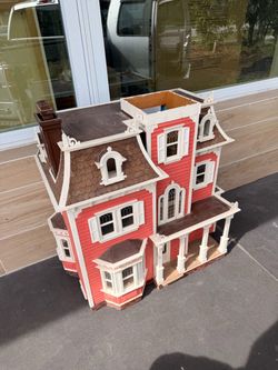 Large Vintage Victorian Wooden Dollhouse – Restoration Project