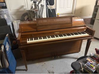 Baldwin piano