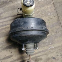 Power brake booster and master cylinder...booster de frenos y cilindro maestro for 2001 gmc sierra or chevy silverado