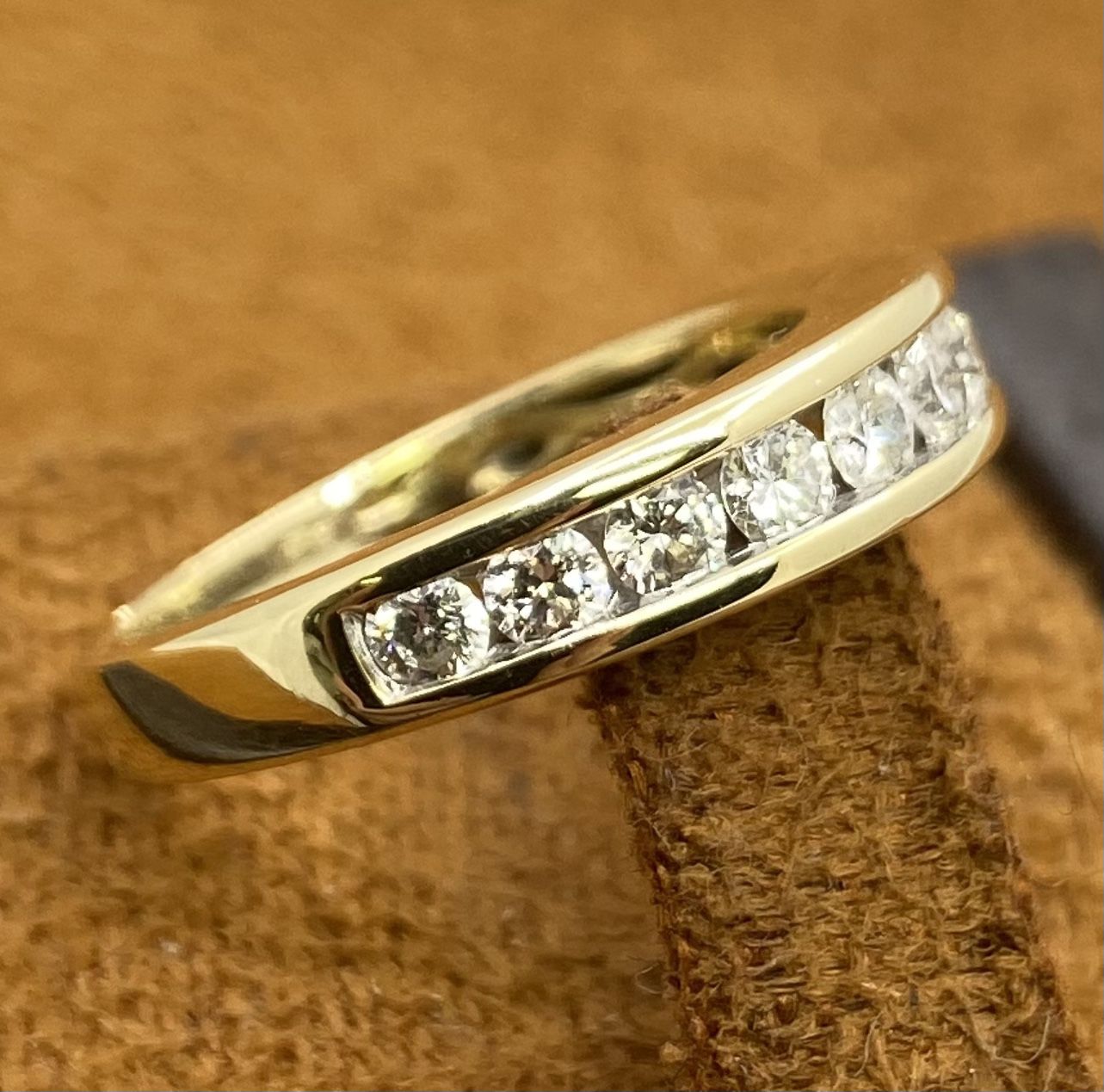 Gold Diamond Wedding Ring Band 