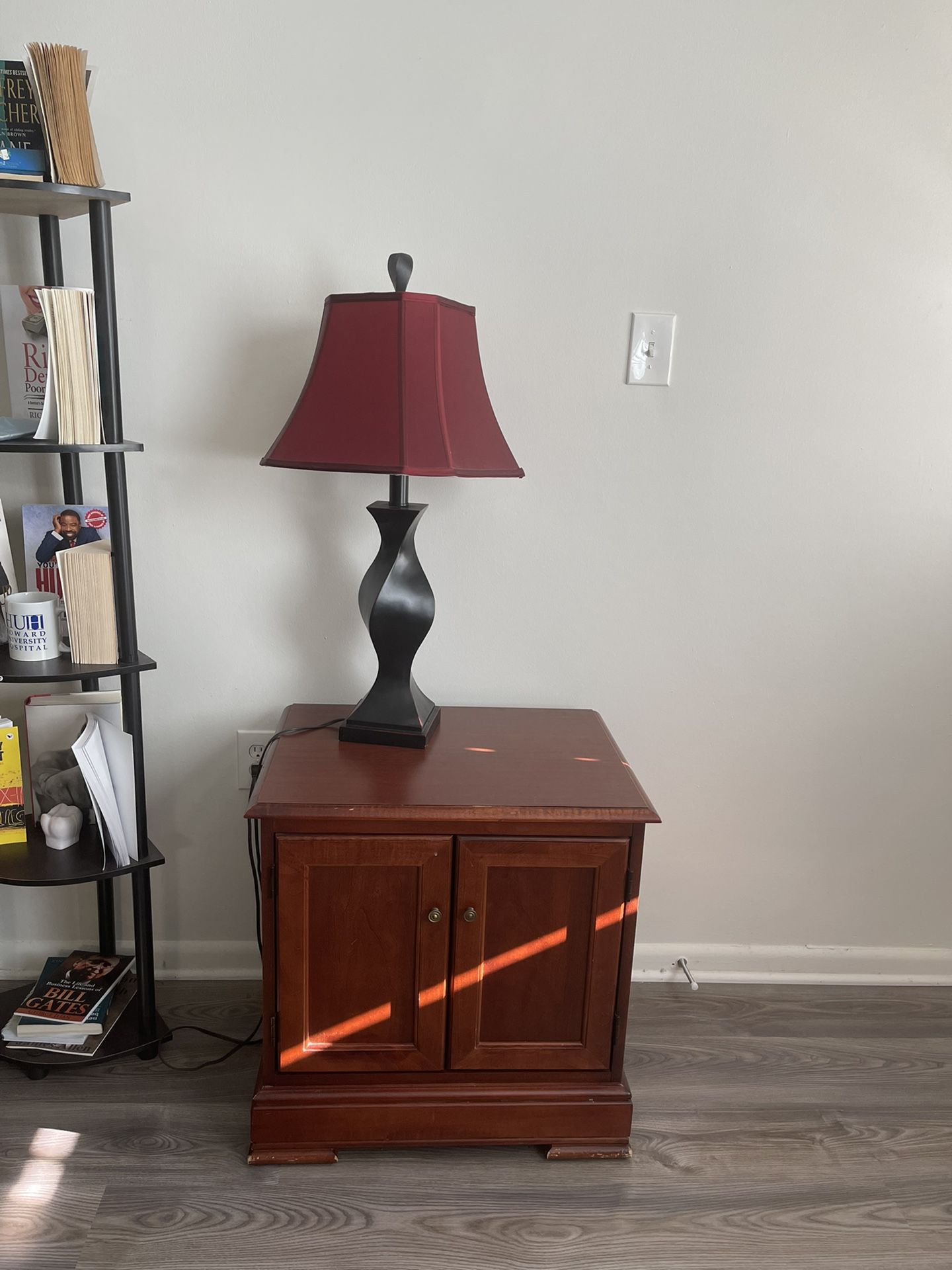 Two End Tables With Two Light Stands