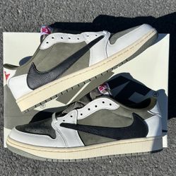 Jordan 1 Travis Scott Medium Olive 