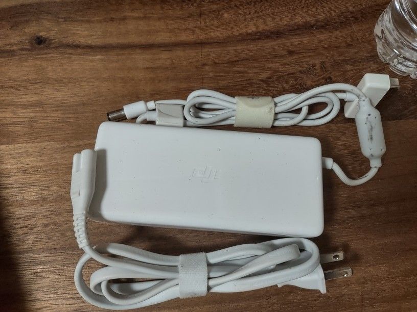 DJI Phantom 4 Battery Charger 