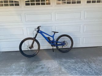 2020 Yt tues alloy 27.5 XL downhill mountain bike