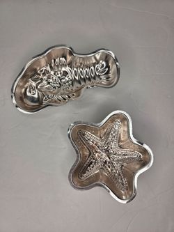 Vintage Kitchen King 1969 Aluminum Lobster and Starfish Jello Molds Set of 2