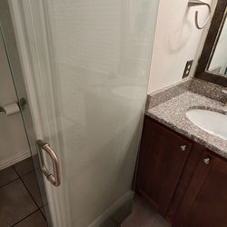 Glass shower door / sheet of glass