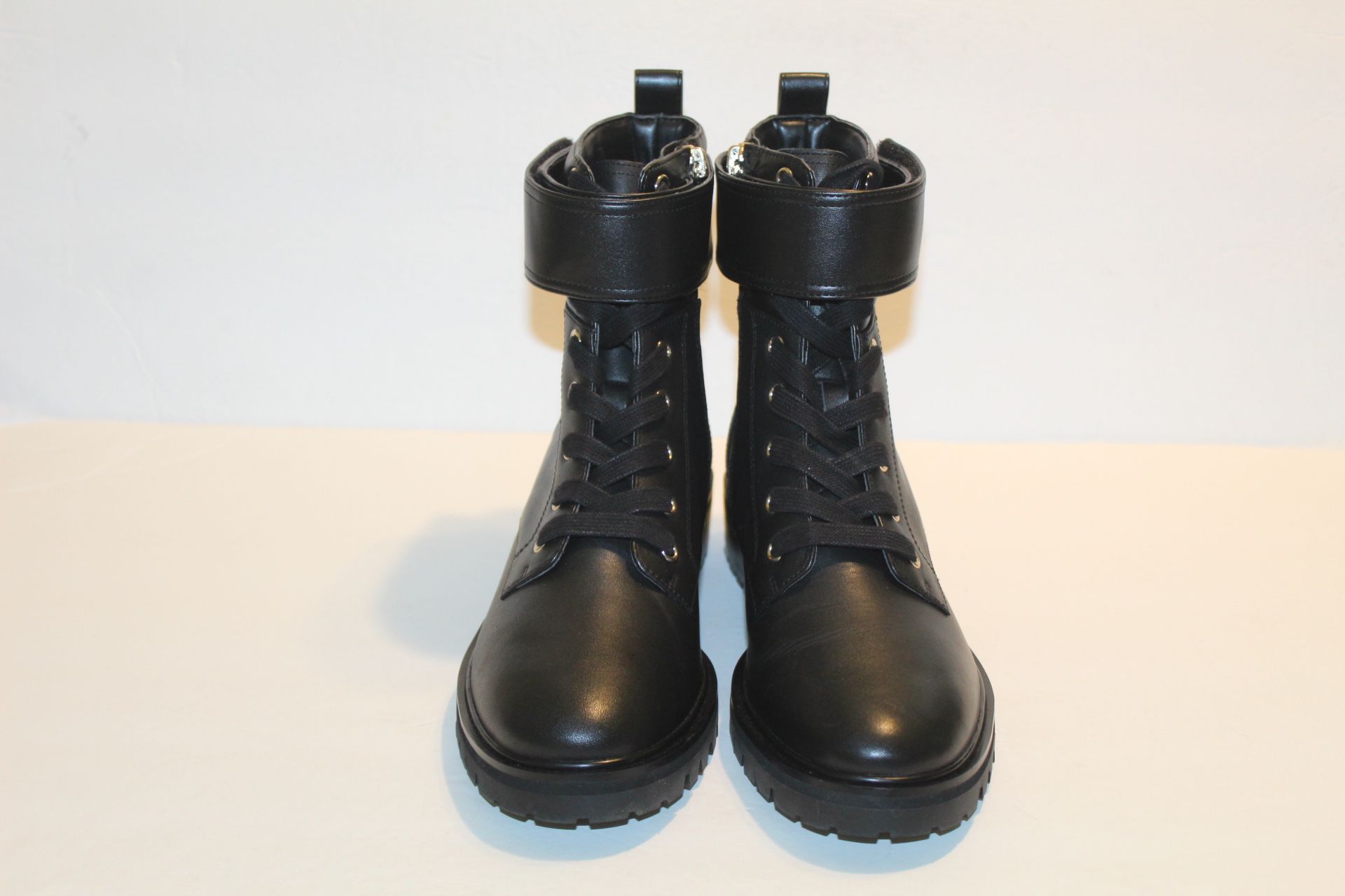 Women’s Kate Spade Joplin Lug Sole Leather Boots Size 7.5 NEW