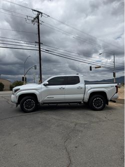 Window vinyl films automotive tints