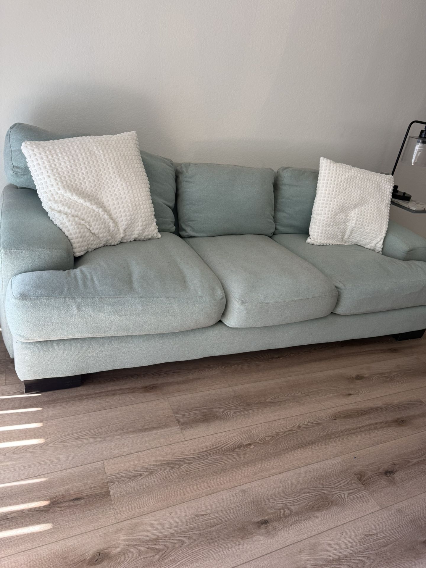 Comfortable And Clean Sofa