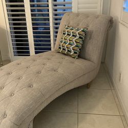 Chaise Lounge Indoor