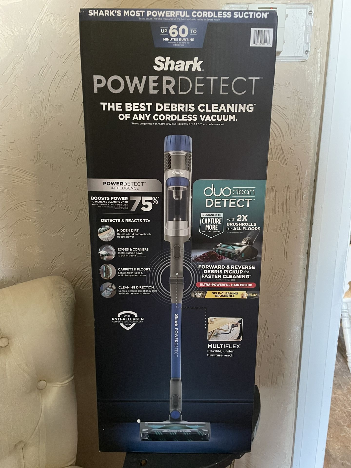 NEW!! Shark Cordless Powerdetect Vacuum