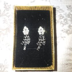 Black & White Dangle Earrings