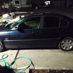 2000 BMW 325i